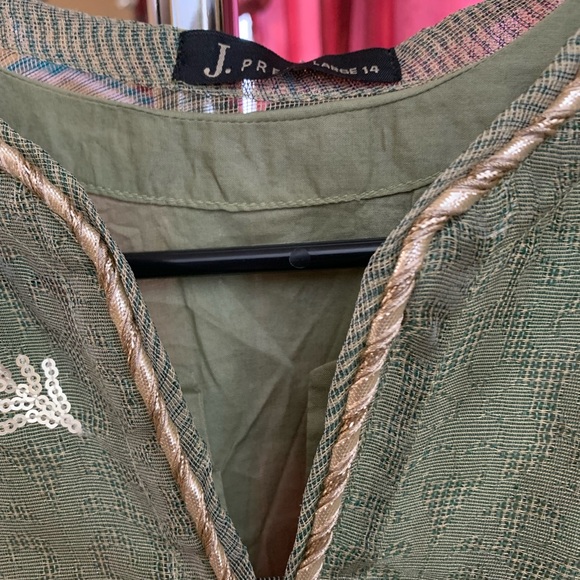 Designer fancy embroidered net Pakistani dress/ J. - Picture 3 of 5